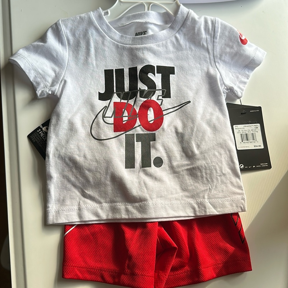 Nikey kids set 12 months